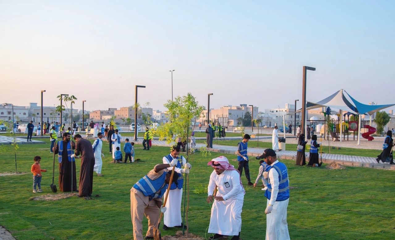 الخبر تساهم في مبادرة السعودية الخضراء