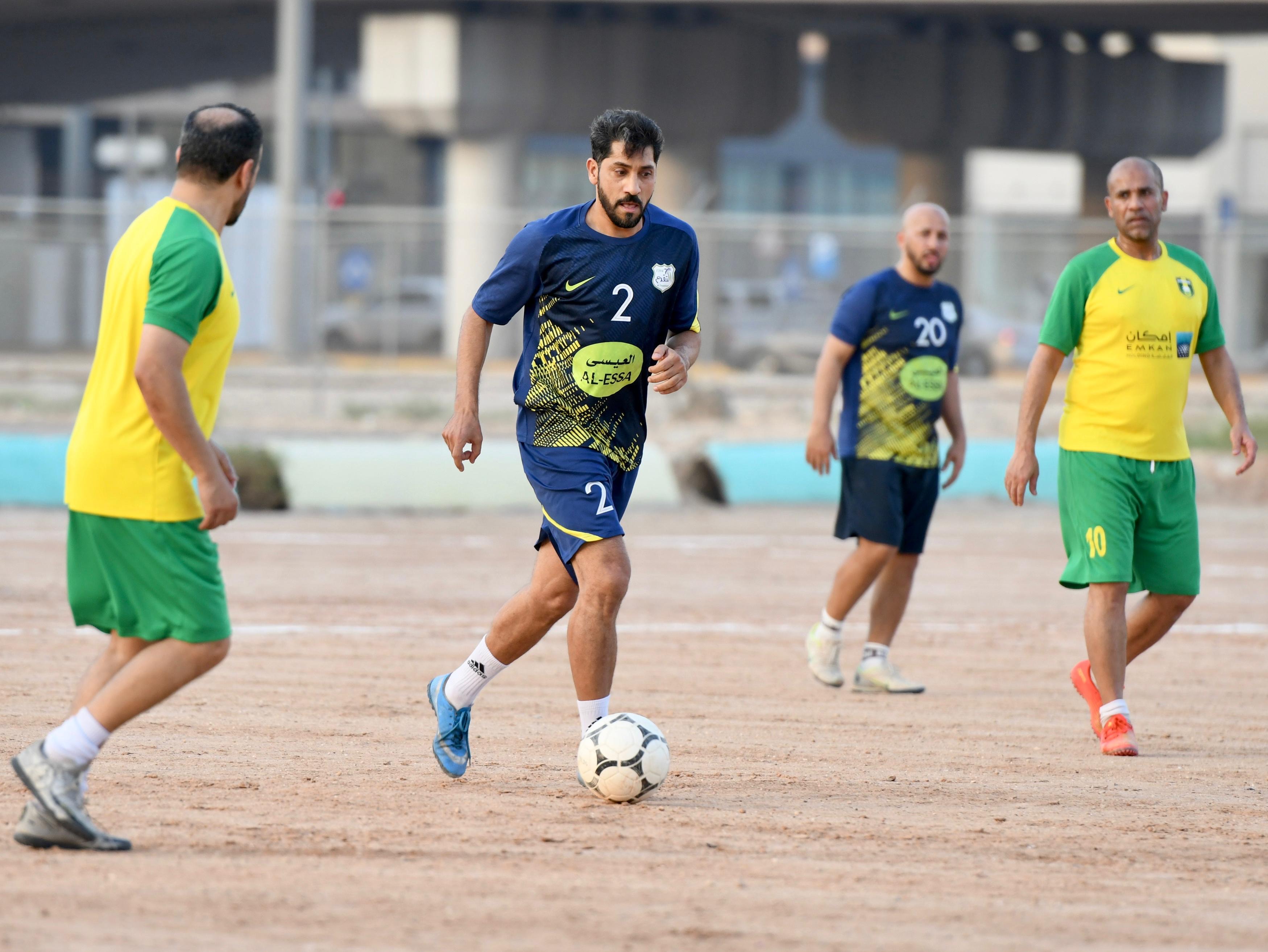 المبرز يحتفي بالجمعة لتميز مسيرته في خدمة الوسط الرياضي.