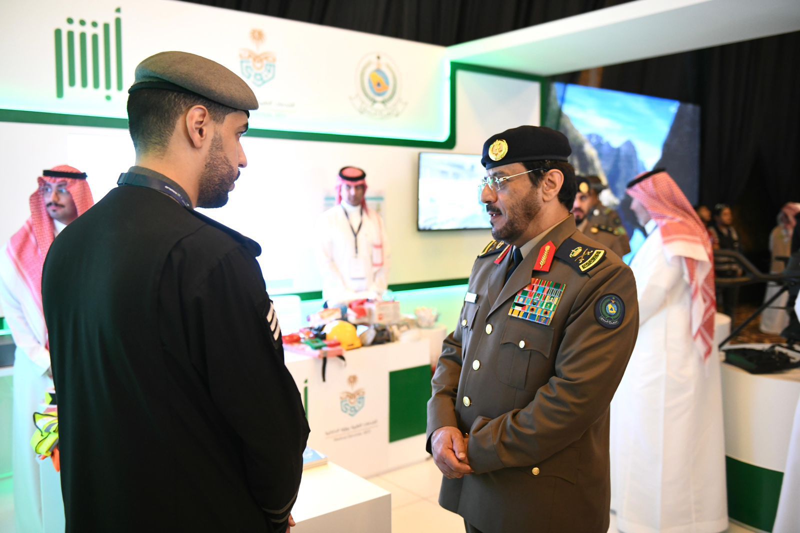 الدفاع المدني ومشاركته في معرض المؤتمر السعودي السادس