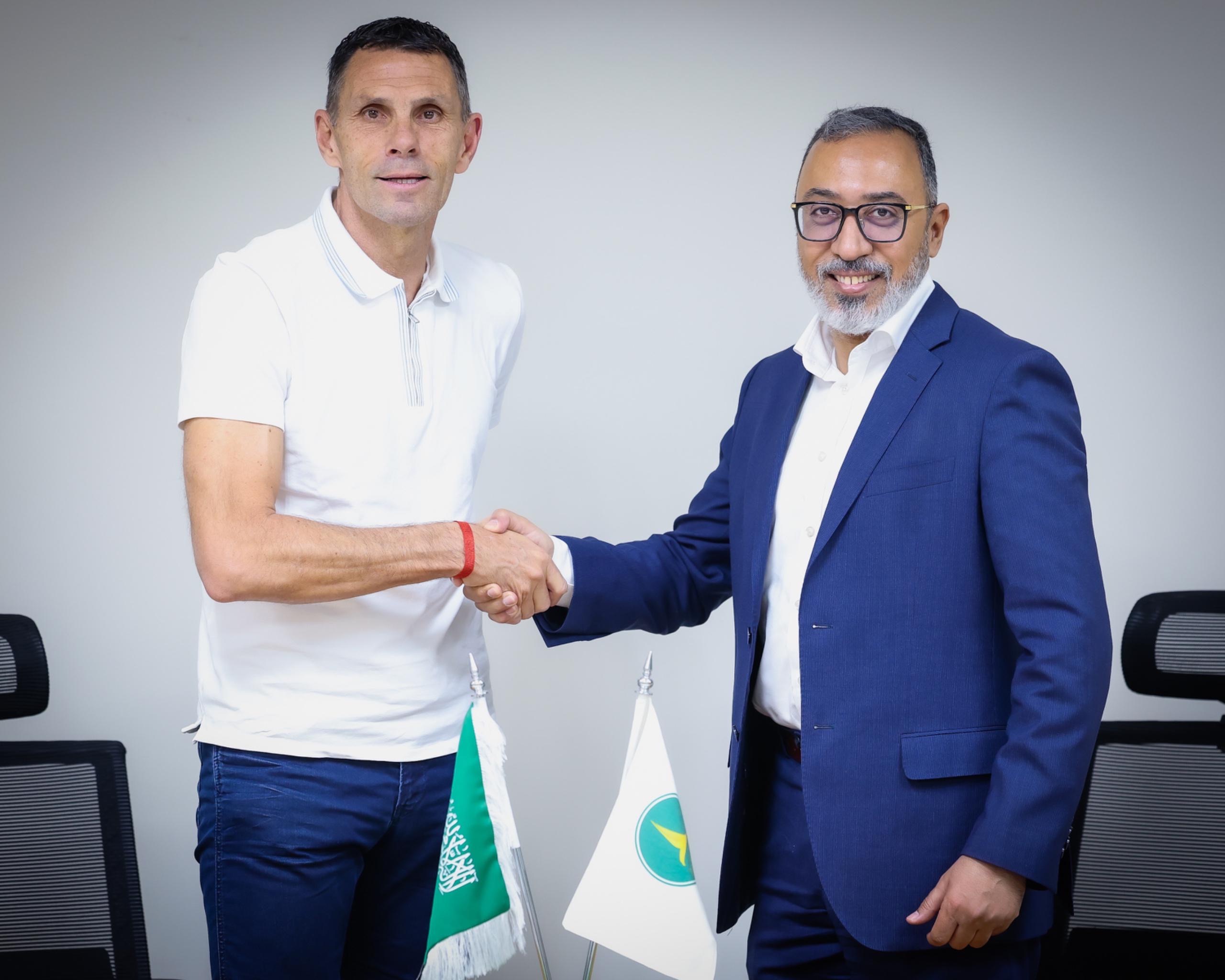 الخليج يتعاقد مع الأوروغوياني غوس بويت