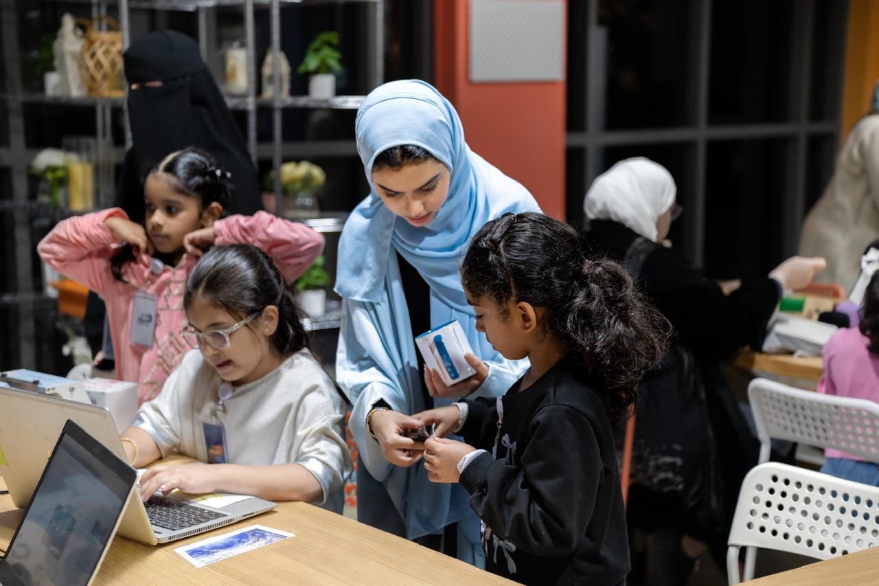 واحة الابتكار تفتح أبوابها لتعزيز الابتكار ومهارات المستقبل، بدعم من أرامكو السعودية  وبالتعاون مع مركز نمو للتعليم
