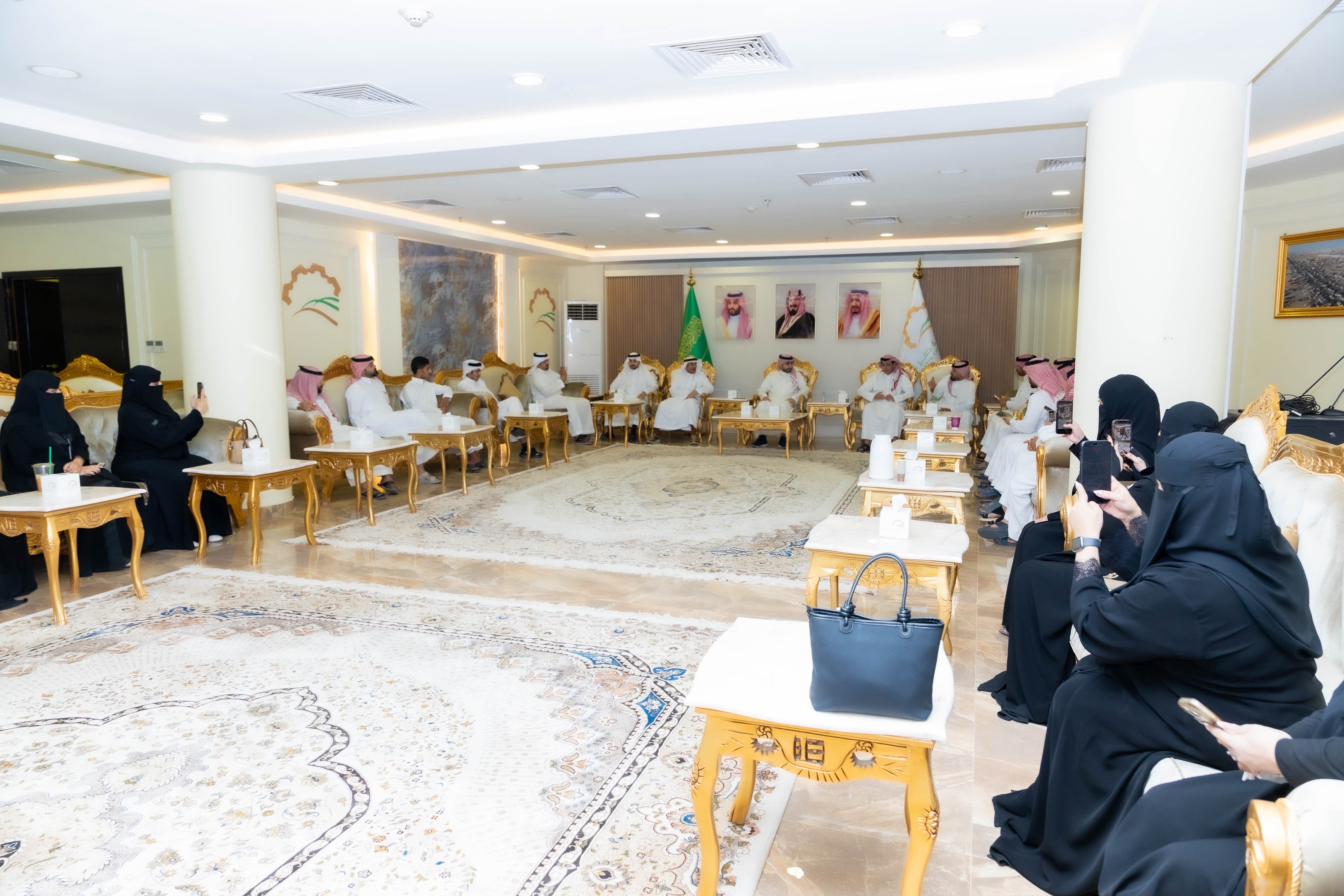  غرفة حفرالباطن تنظم ورشة عمل حول رحلة التسجيل العيني للعقار وخدمات السجل العقاري