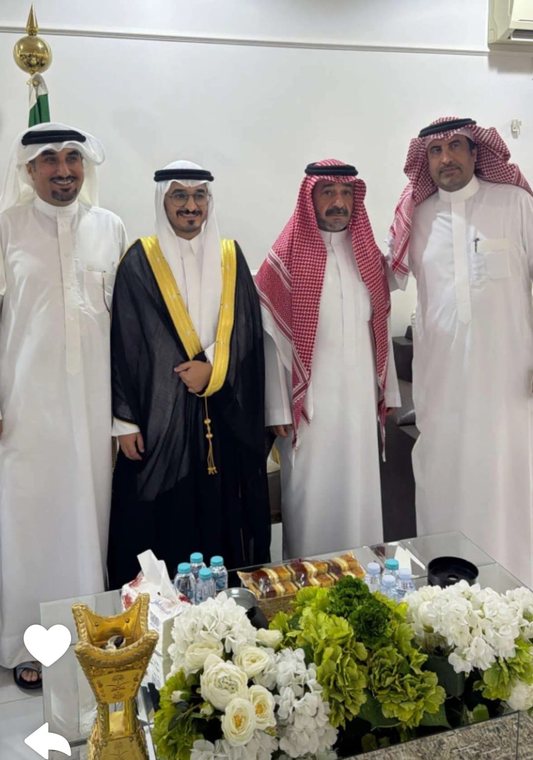 أبو فارس يضرب البذخ في عرض الحائط... ويعيد للزواج معناه الحقيقي