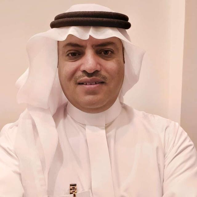 أُسَائِلُ الغَيْمَ