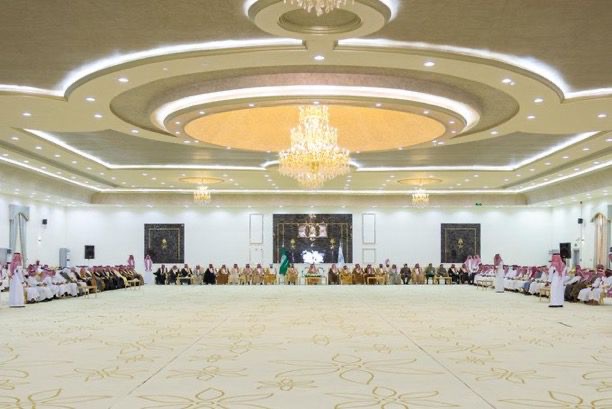 أمير منطقة الجوف يلتقي أهالي محافظة طبرجل