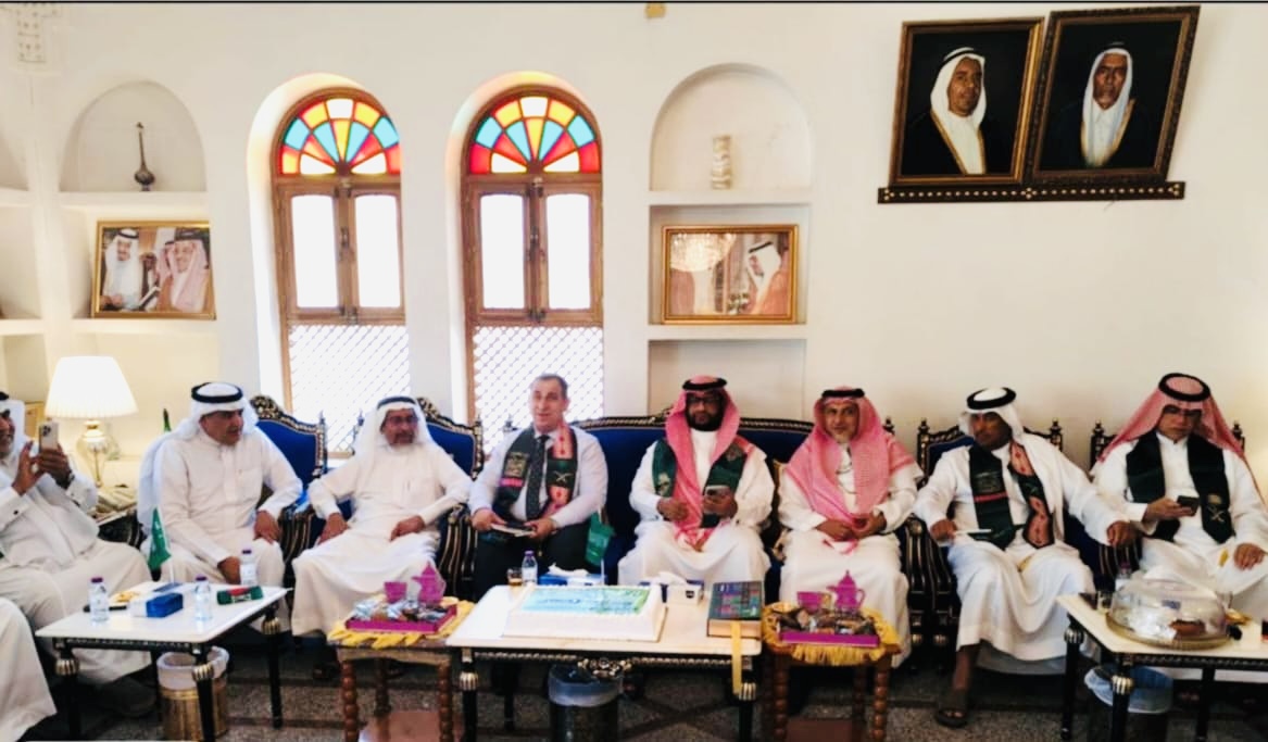 سعادة الدكتور عبدالله المغلوث يستضيف احتفالاً بمناسبة اليوم الوطني السعودي 95