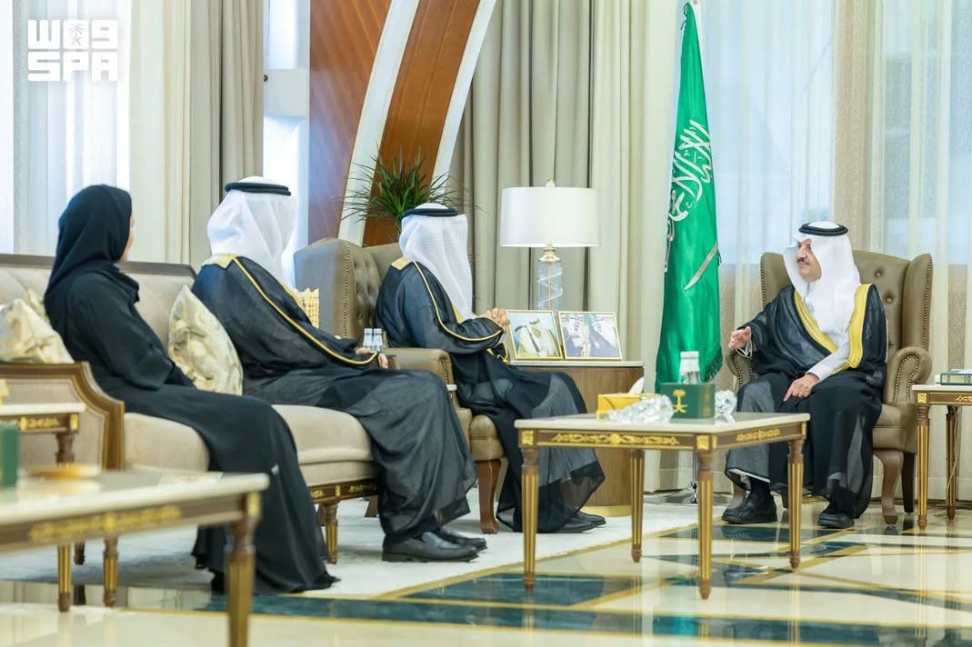 أمير المنطقة الشرقية يستقبل رئيس الهيئة السعودية للمياه