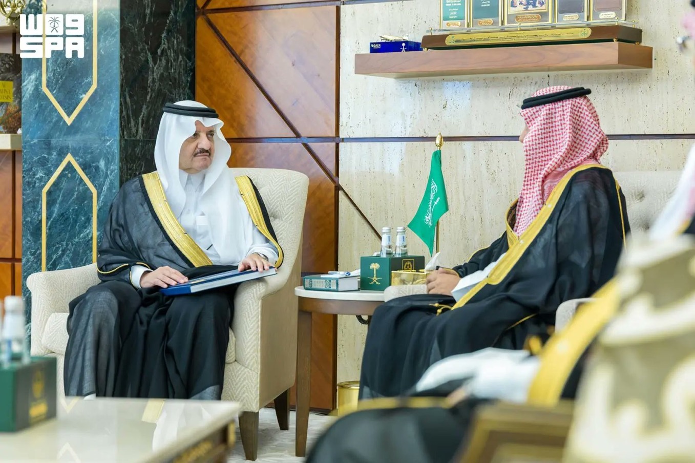 أمير الشرقية يستقبل مدير عام فرع هيئة الأمر بالمعروف والنهي عن المنكر بالمنطقة