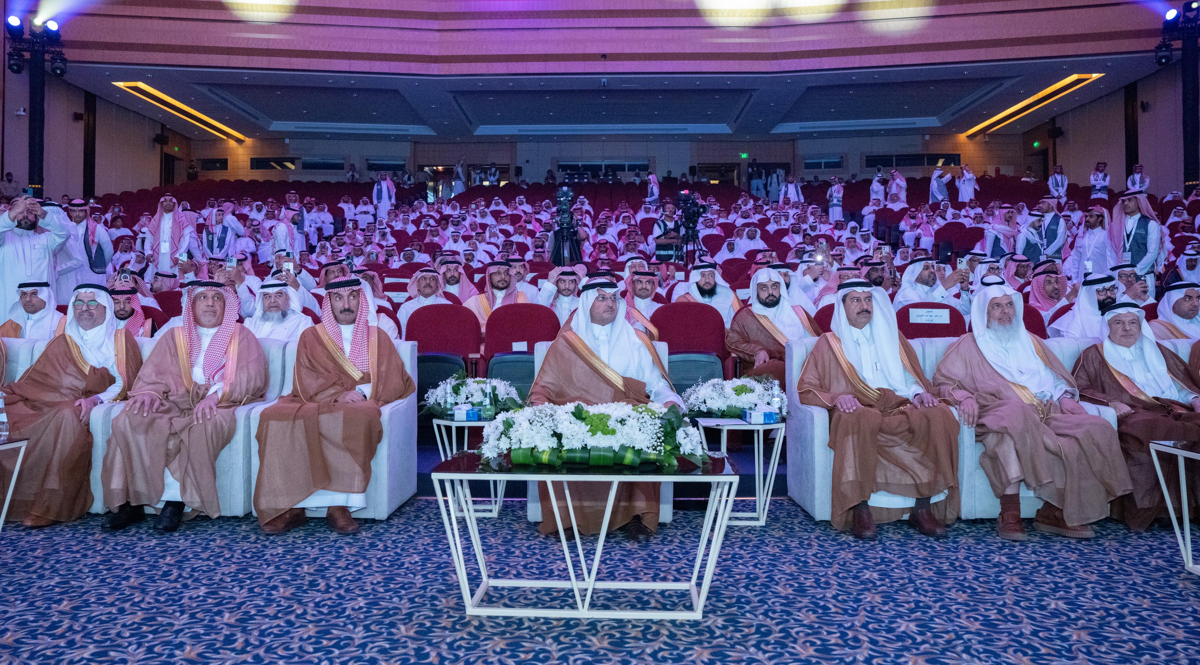 سمو محافظ الأحساء يرعى حفل الزواج الجماعي لـ200 شاب وفتاة